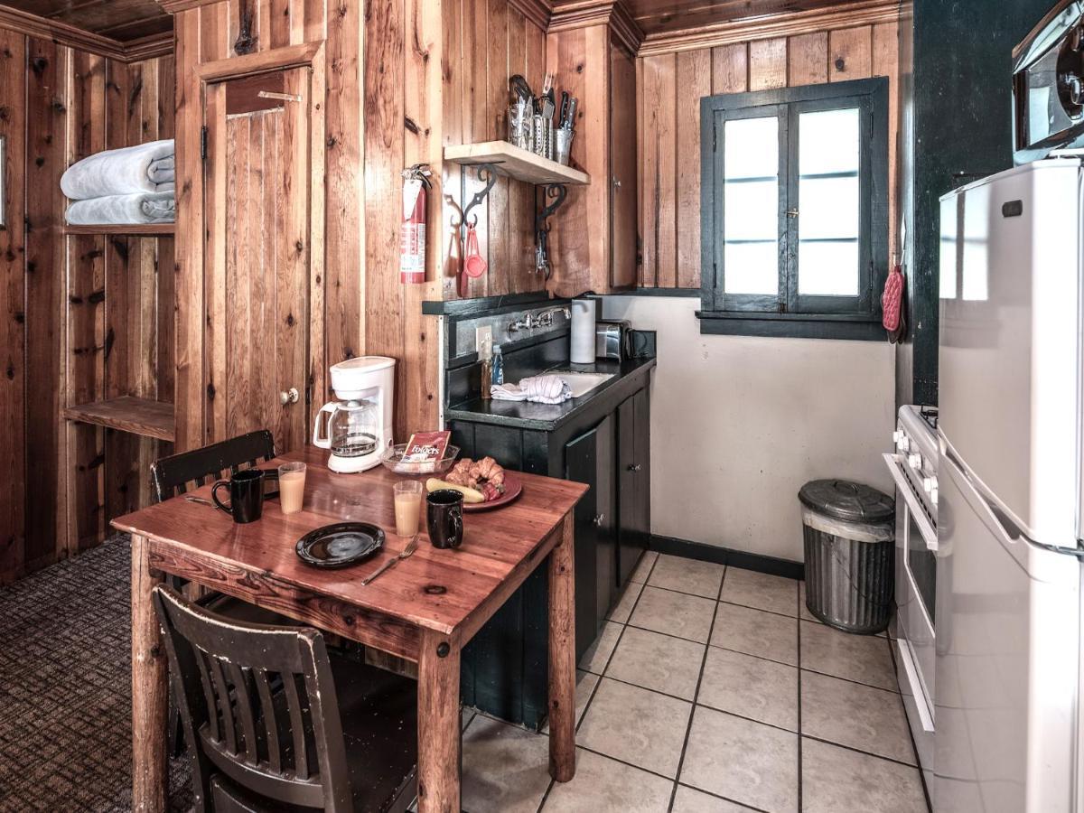 רואידוסו Destiny Cabin, 2 Bedrooms, Fireplace, Midtown, Sleeps 7 מראה חיצוני תמונה